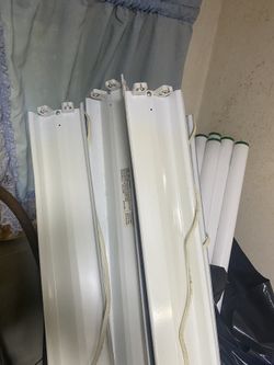 32-Watt 2-Light White 4 ft. Fluorescent Strip Light