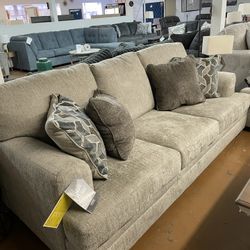 2pc Sofa Sleeper And Loveseat 