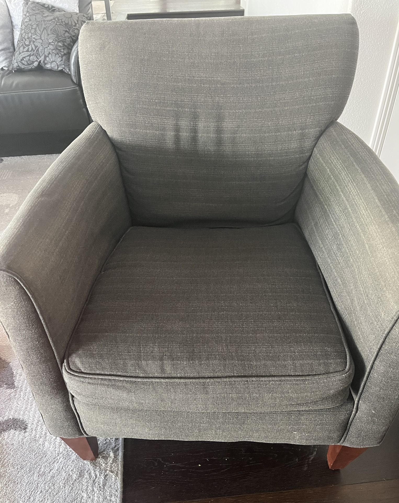Armchair (Gray)