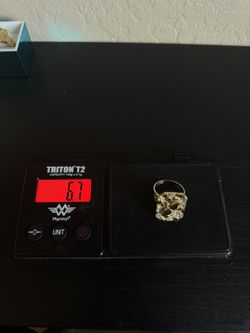 6.7grams- 10K XL nugget style ring-520$