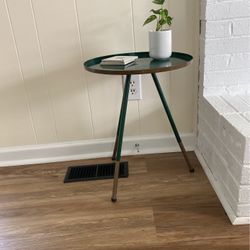 Green And Gold Foldable Tripod Table