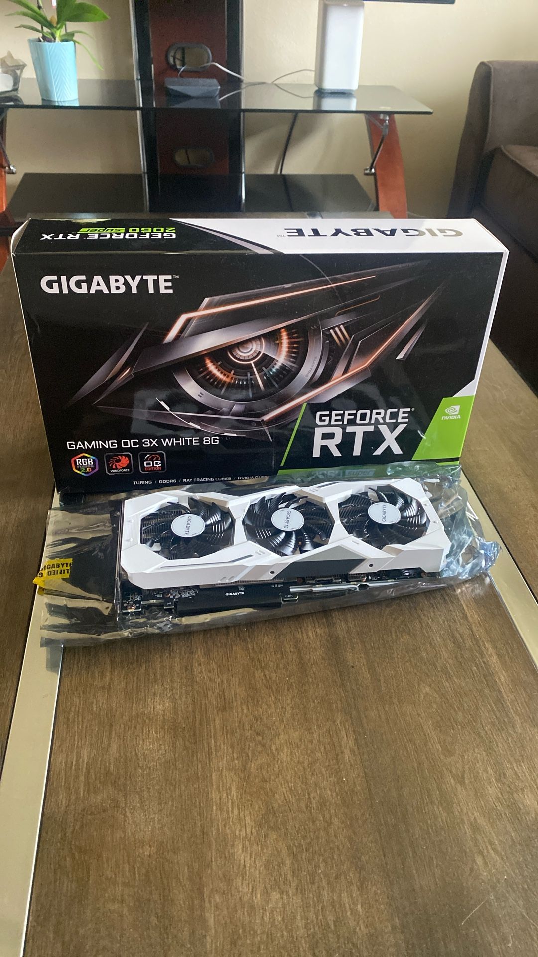 Gigabyte RTX 2060 Super White Graphics Card