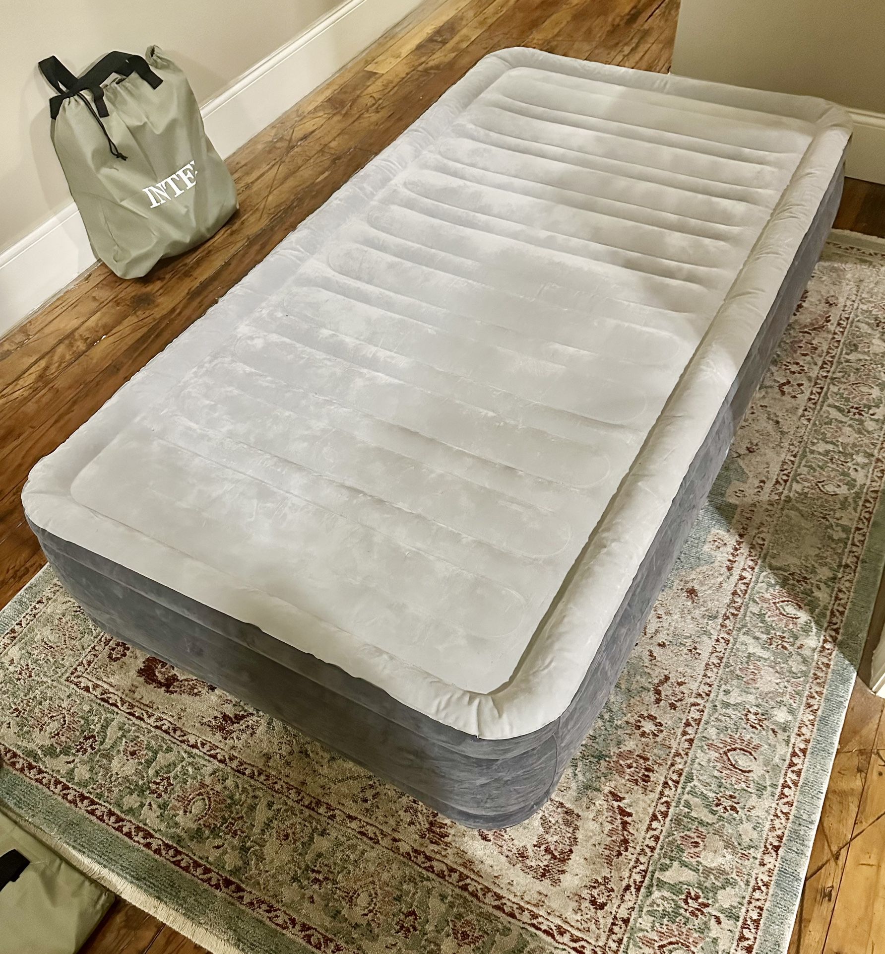 Airbed Mattress With Built In Pump And Travel Bag