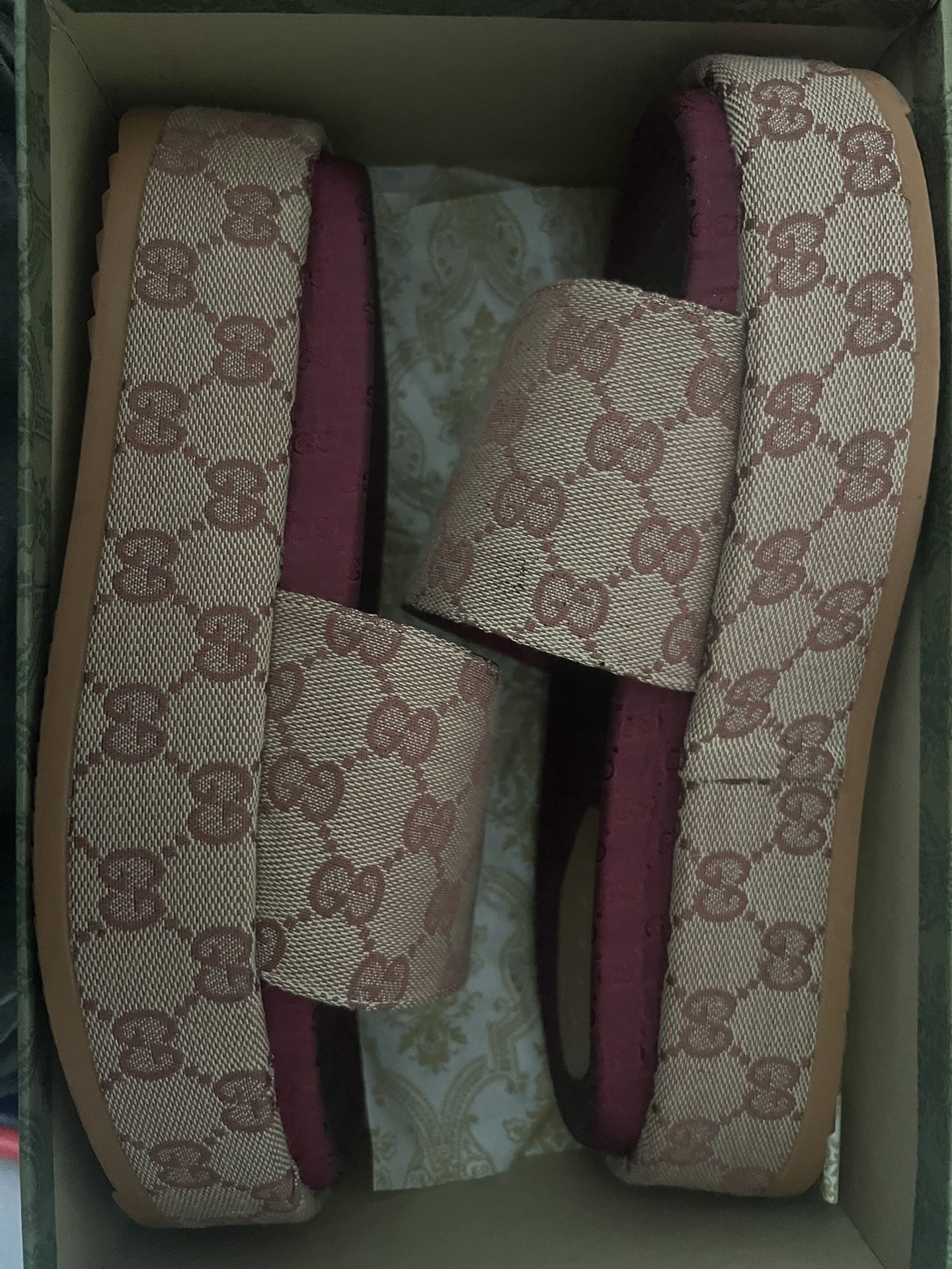 Gucci Sandals 