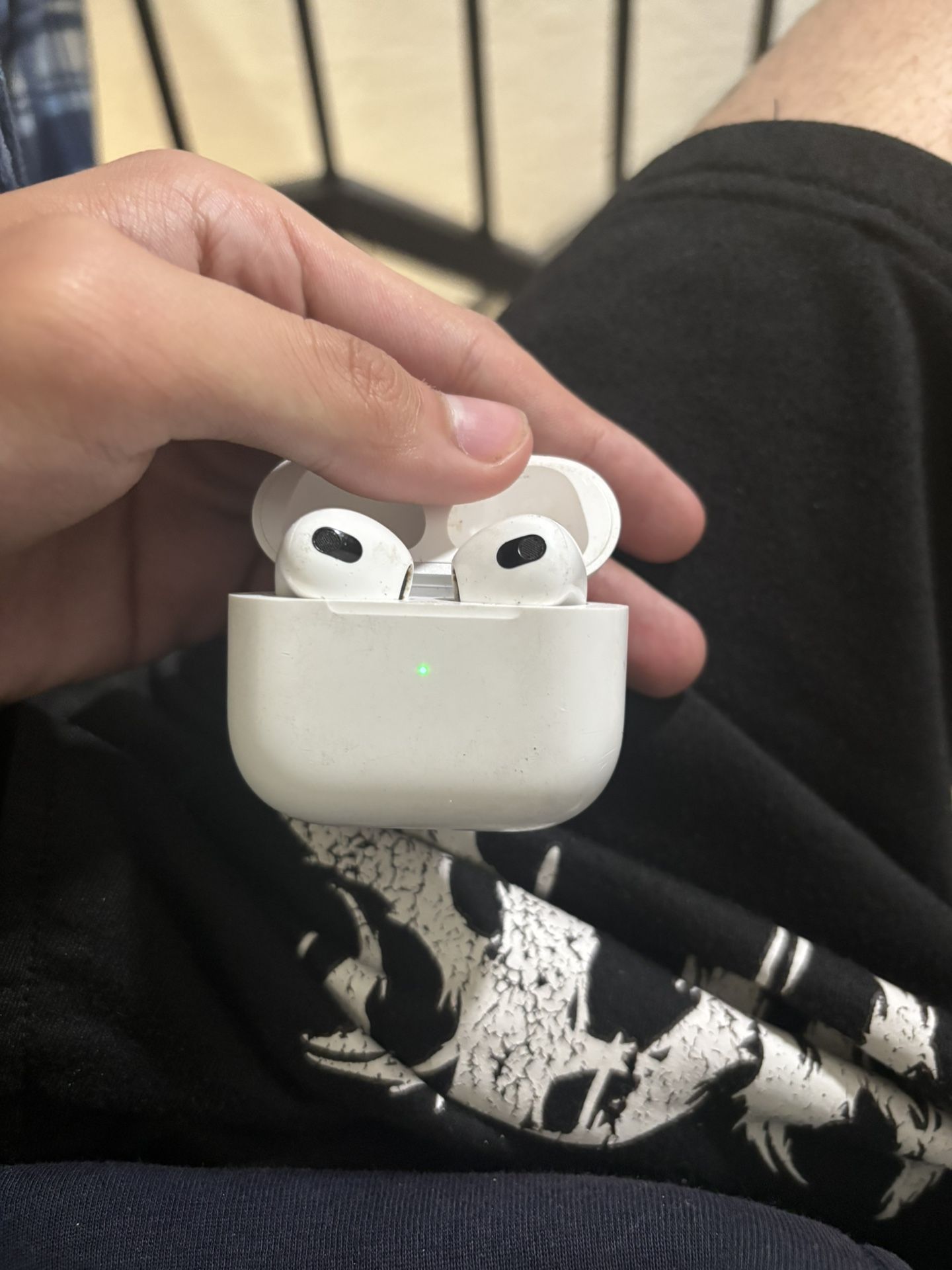 Air Pods 2 Generation 