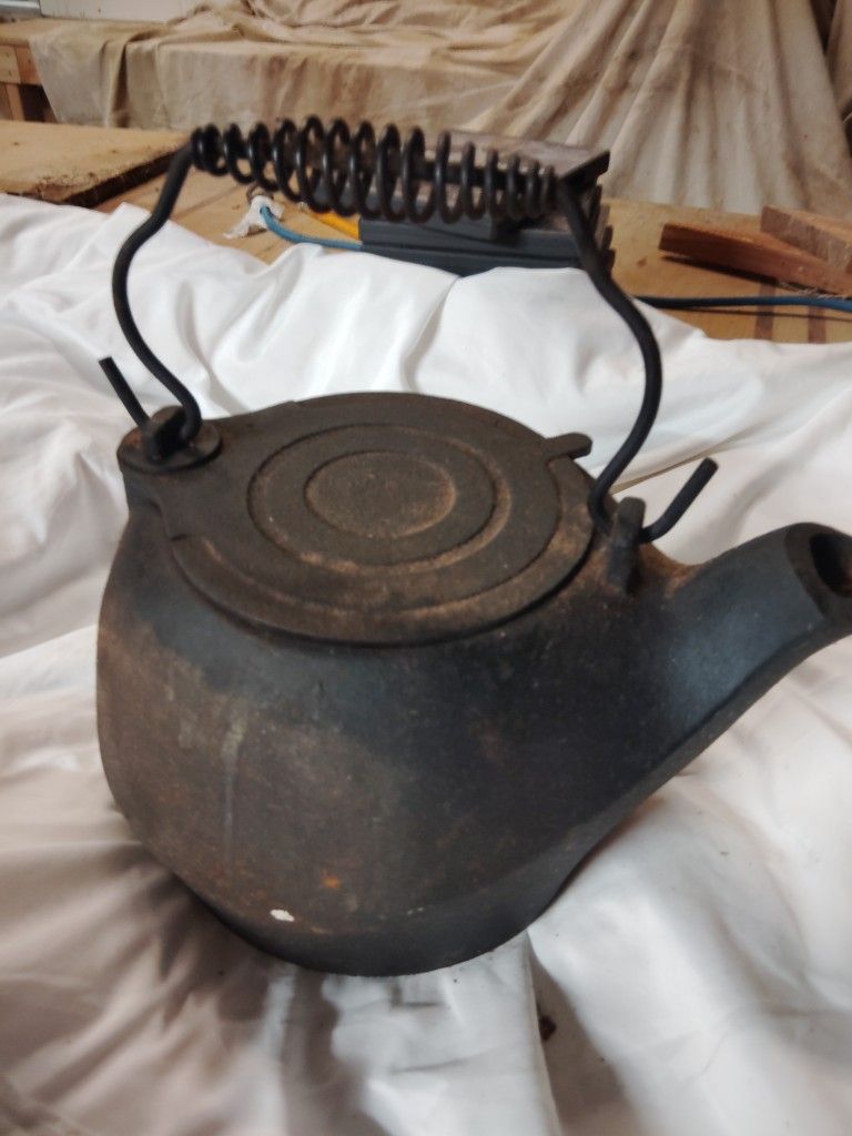 Cast Iron Kettle