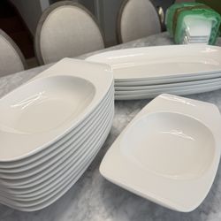 Villeroy & Bosh Pasta Plates And Serving Trays 