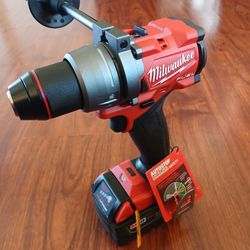 M18  Milwaukee Brushless Hammer Drill/driver And Battery 5 .0 New 
