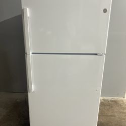 GE Open Box Scratch N Dent Refrigerator ‼️60 Day Warranty‼️