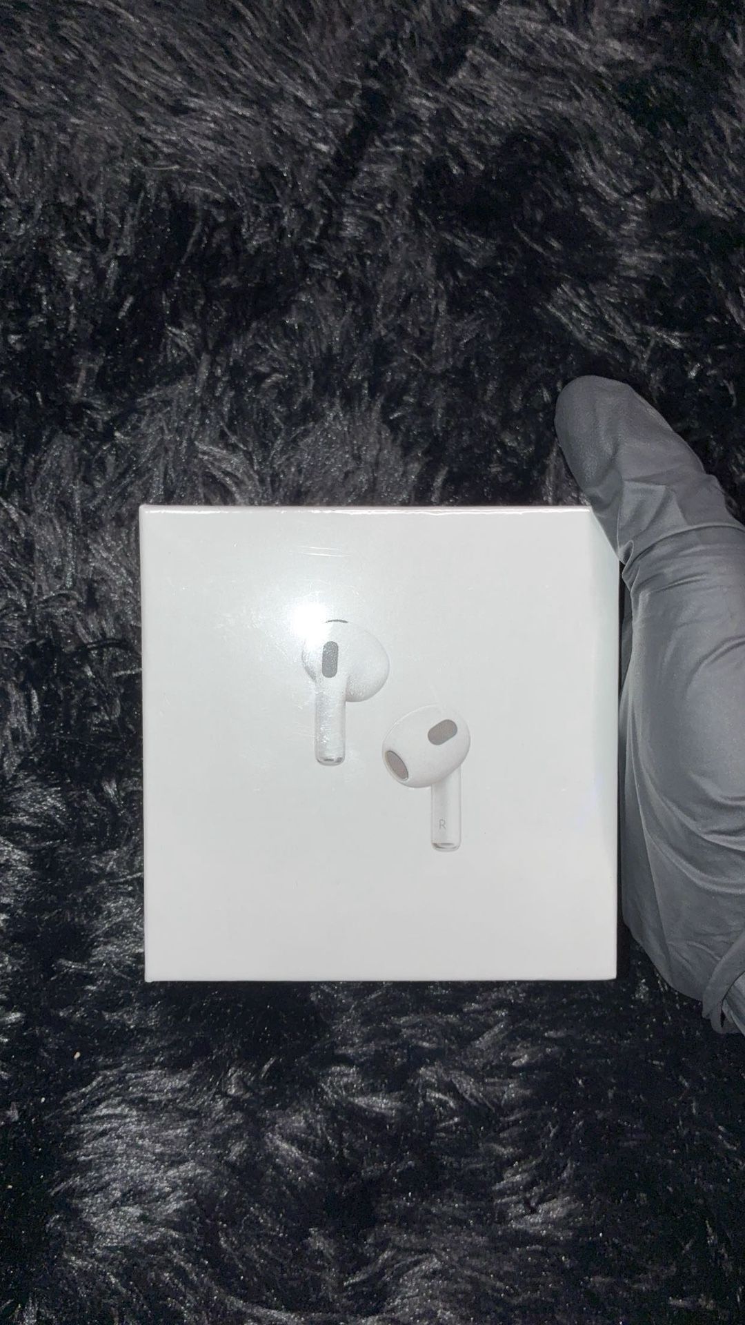 AirPod Gen 3