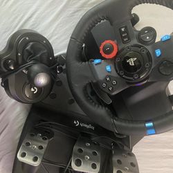Logitech Steering Wheel With Shifter And Pedals  