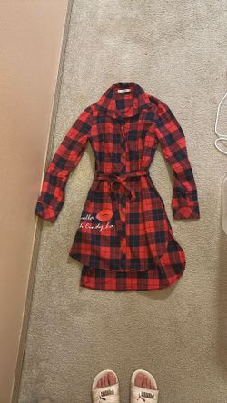 An elongated shirt with a belt Size S