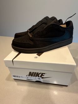 Nike Jordan 1 Retro Low SP (TS1)