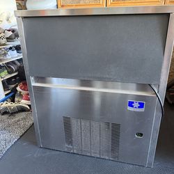 Manitowoc Nugget Ice Machine – Sonic Style ice – 325 lb/day