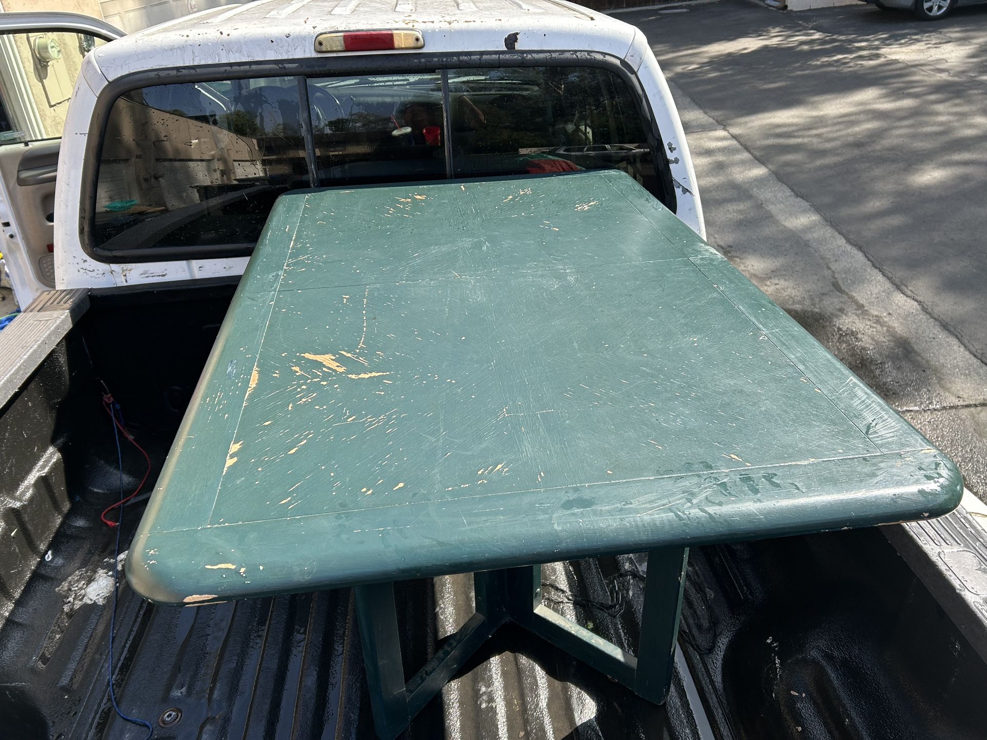 Table Kitchen