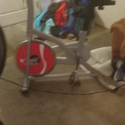 Sunny Health Fitness Exercise Bike 
