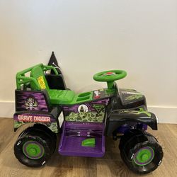Monster Jam Grave Digger Ride On