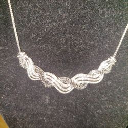 BLACK AND WHITE DIAMOND NECKLACE IN SS