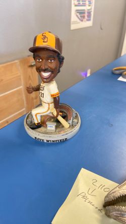 Bobble head