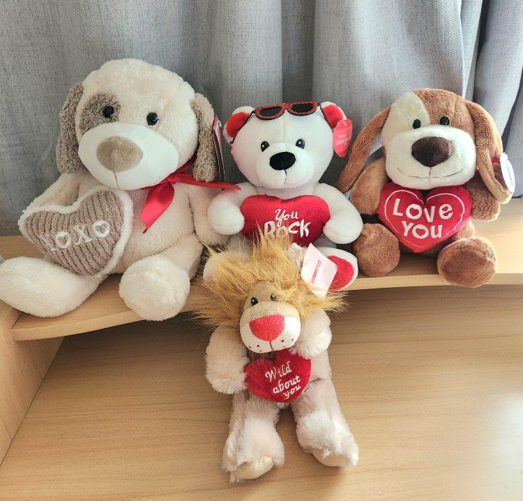 4 Stuffed Animals