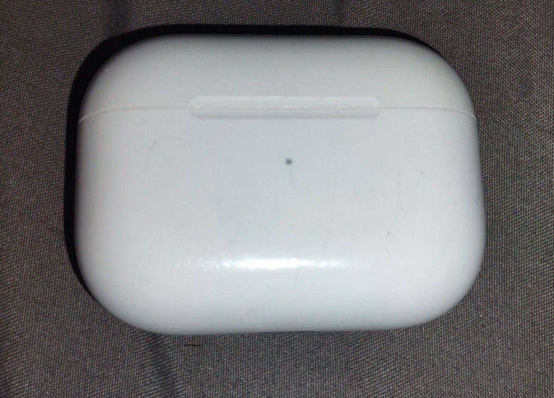 AIRPODS