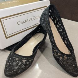 **New Women's Charter Club Tonina Pointed-Toe Flats  Size 7.5**
