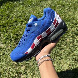 Nike Air Max 95 “Doernbecher” Size 9.5 Men