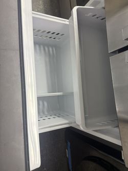 whirlpool refrigerator 30 inches 3 doors