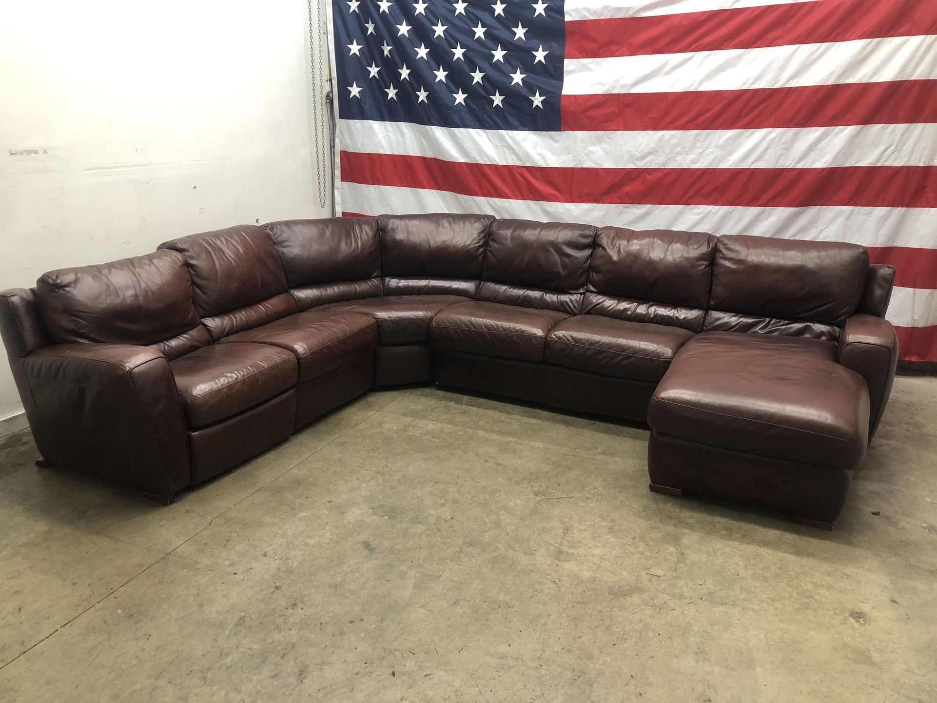 Free Delivery - NATUZZI ITALIA Leather Sectional Couch