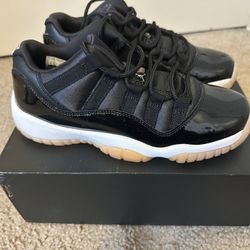 Air Jordan Retro 11 Low Coral