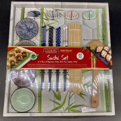 Cook Pro 18 Piece Sushi Set w/Sushi Mat. New in Box.