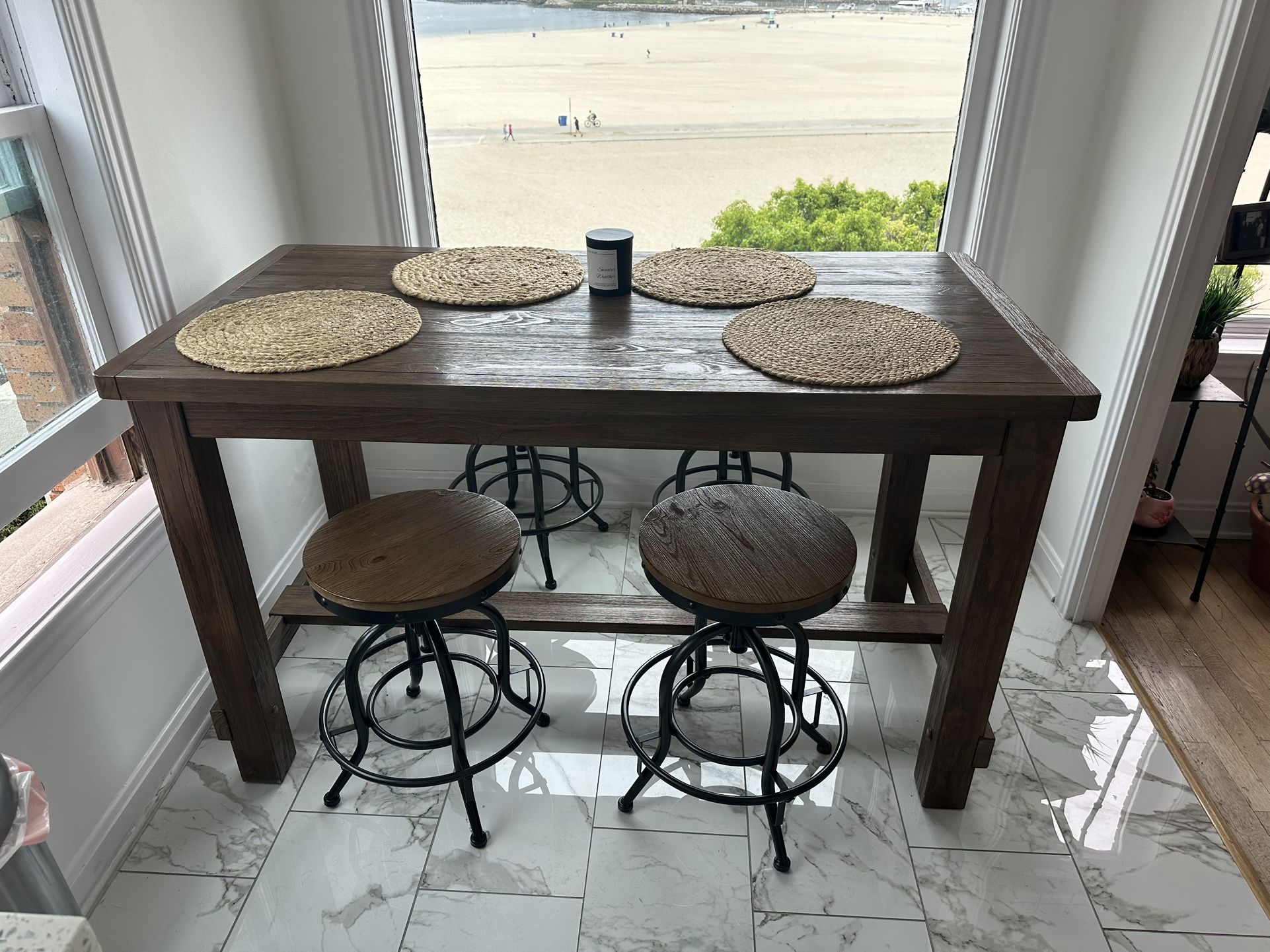 Dining Table And Stools (4)