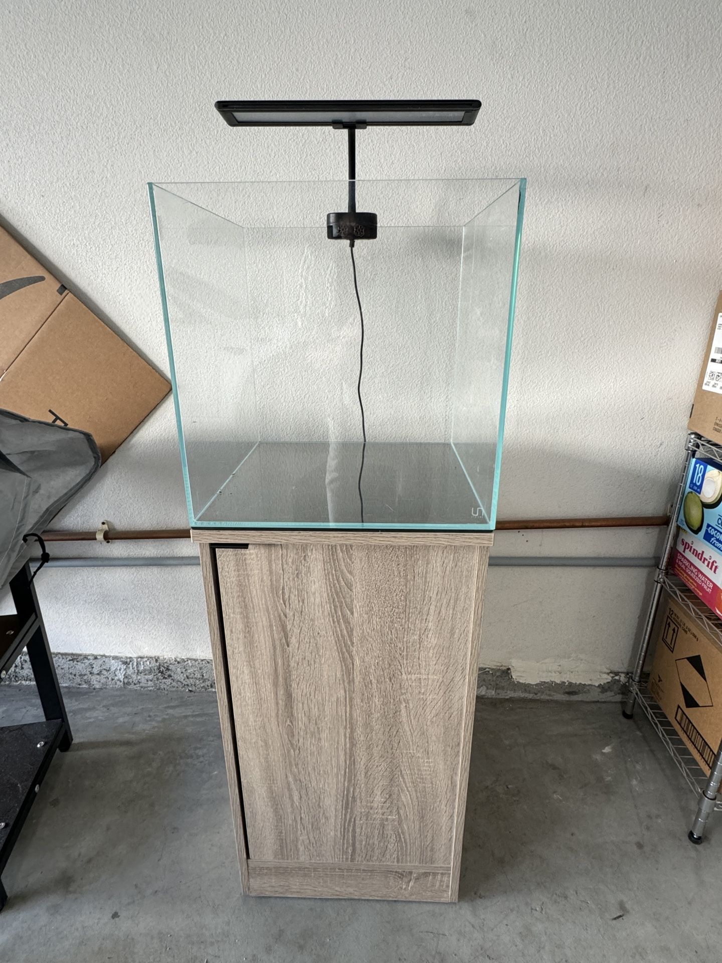 UNS 40C 16 Gallon Ultra Clear Rimless Aquarium