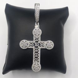 925 Sterling Silver 3.20CT MOISSANITE Cross men’s Pendant 