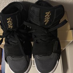 Jordan  Shoes   Youth  Size 3.5