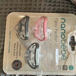 Nanobebe pacifiers New (1 missing)