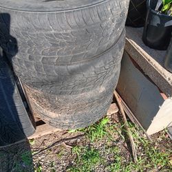 22in TIRES 285 45R 22