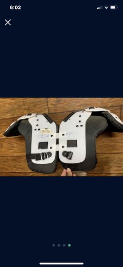 Football Shoulder Pads 36”-38” XXL Youth