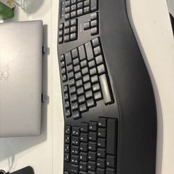 Delton ergonomic Keyboard & mouse Wireless 