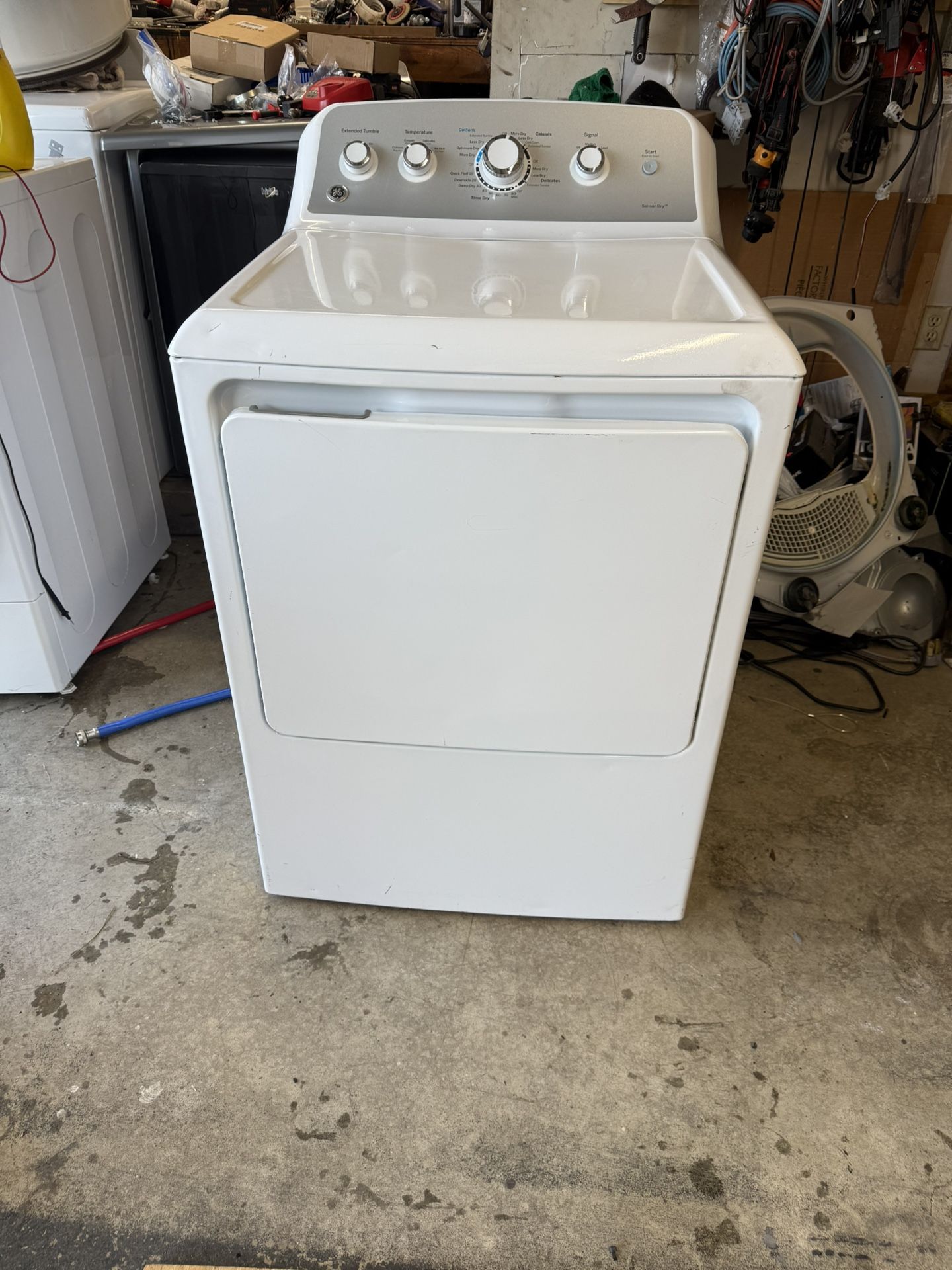 GE Clothes Dryer Asking $190 Delivery Available