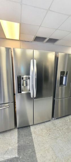 LG Side‑by‑Side Fridge – Stainless w/ Ice & Water Dispenser