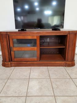 Tv Console With Glass Front Doors