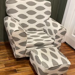 Arm Chair With Ottoman White And Grey