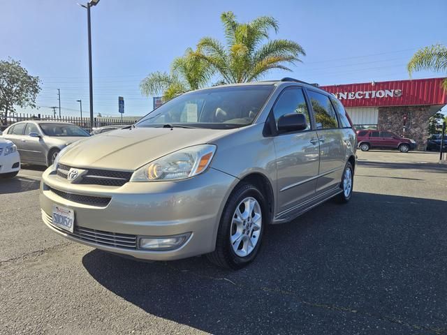 2004 Toyota Sienna