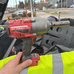 Milwaukee Fuel R 22 Half-Inch Drive Impact With One Key