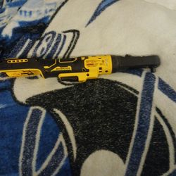Dewalt 20v xr brushless 3/8-1/2 ratchet