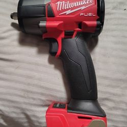 Milwaukee 3/8 Friction Ring Mid-Torque Impact Wrench Brand New