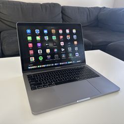 2019 MacBook Pro i7, 16GB RAM, 1 TB SSD
