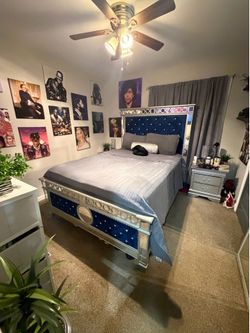 Queen bed set
