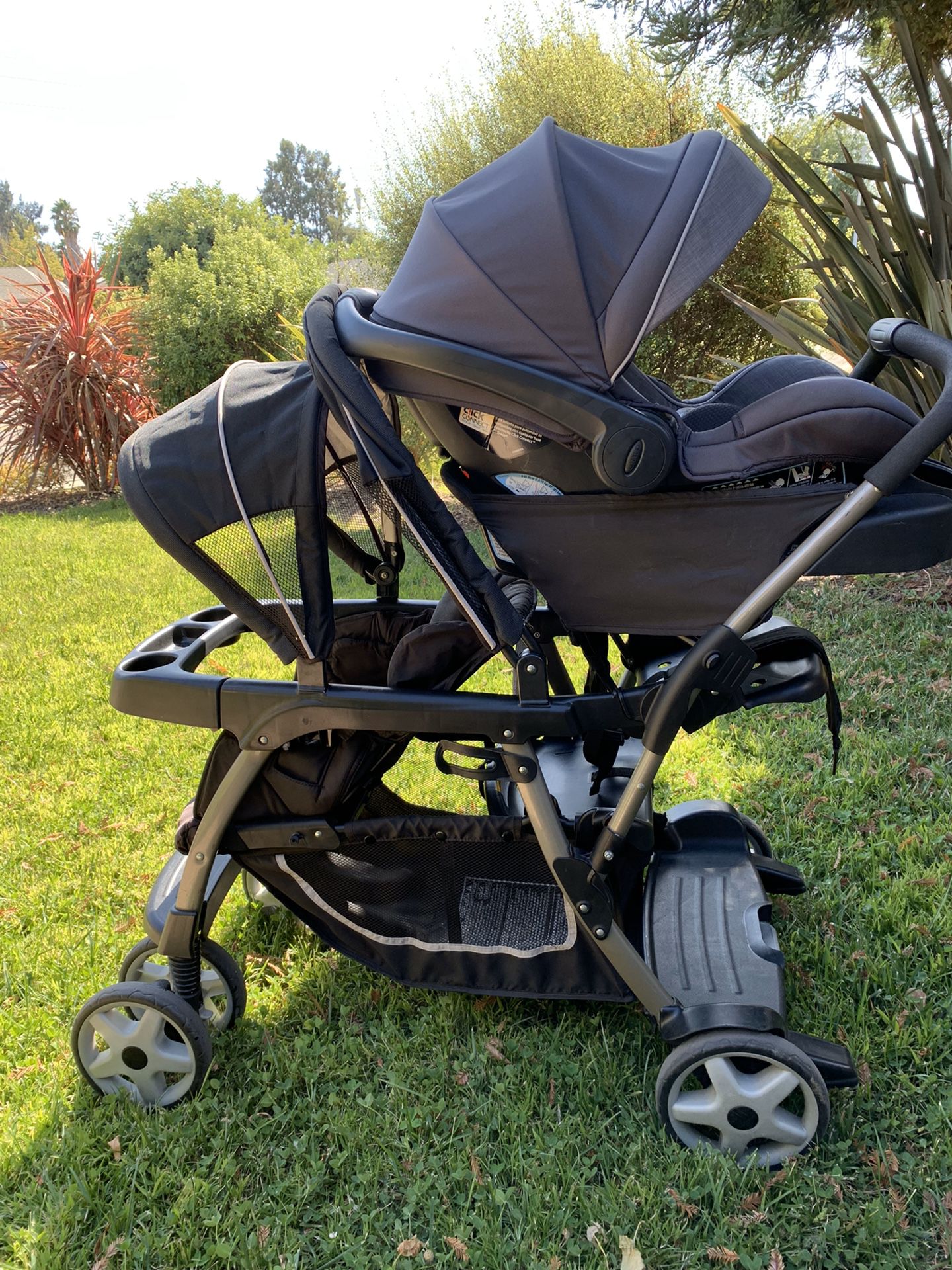 Graco ready to grow LX stroller sit and stand model